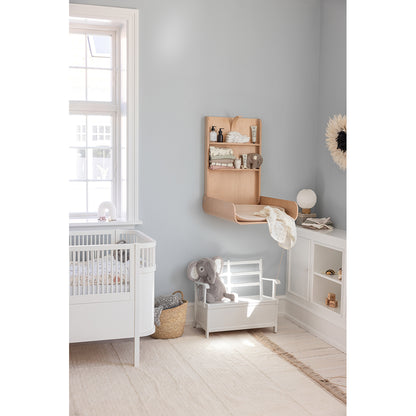 Sebra Væghængt puslebord i træ, Wooden Edition