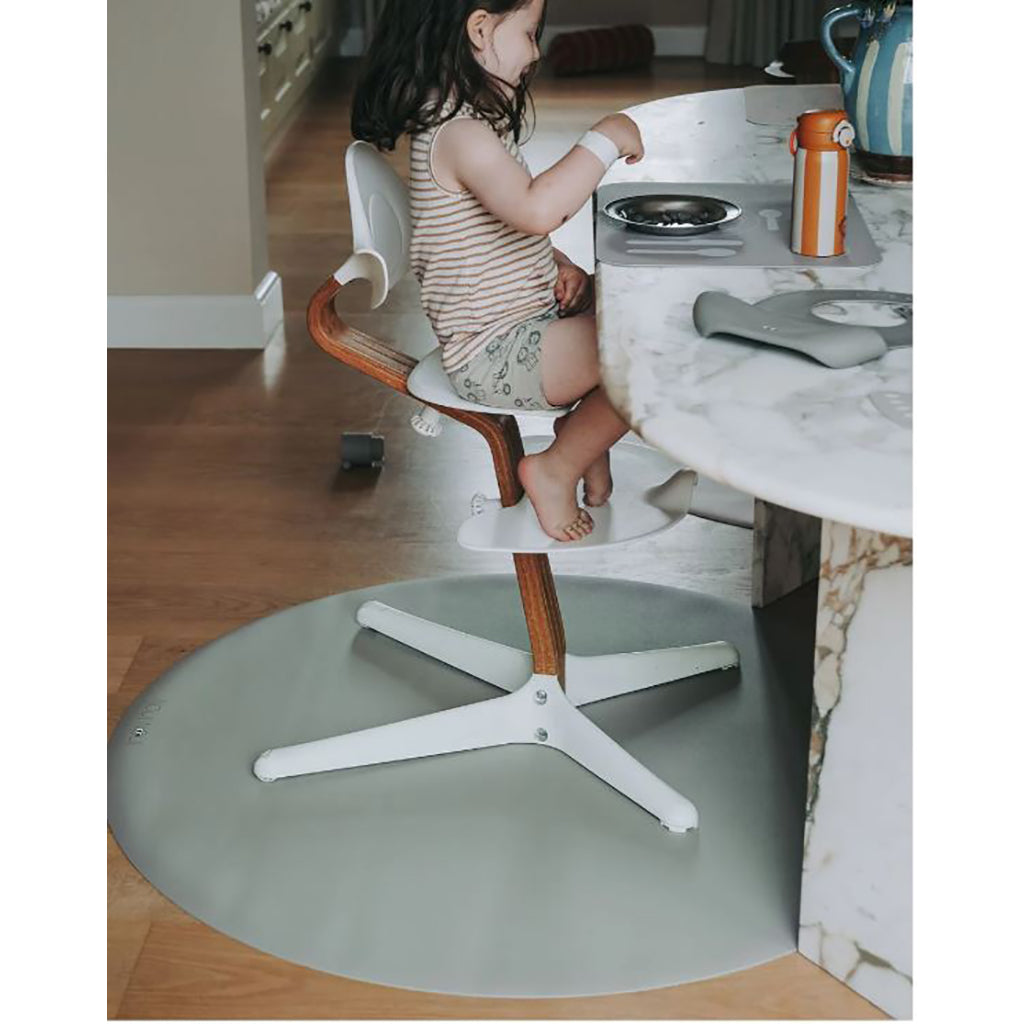 Noui Noui Floor mat, stoleunderlag, rundt - Olive Hazel