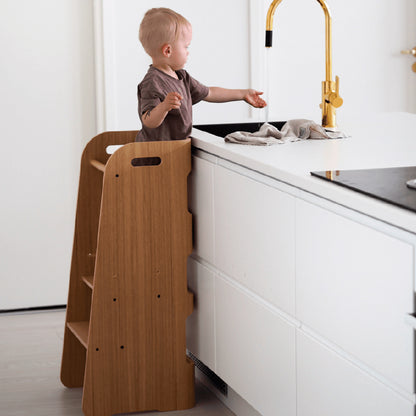 Curve-Lab, Læringstårn, Birk m. overflade af egetræ