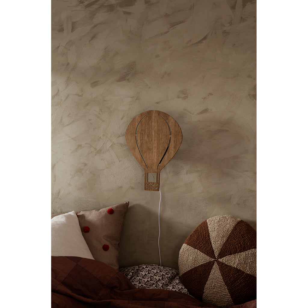 ferm Living væglampe, Luftballon - Olieret eg