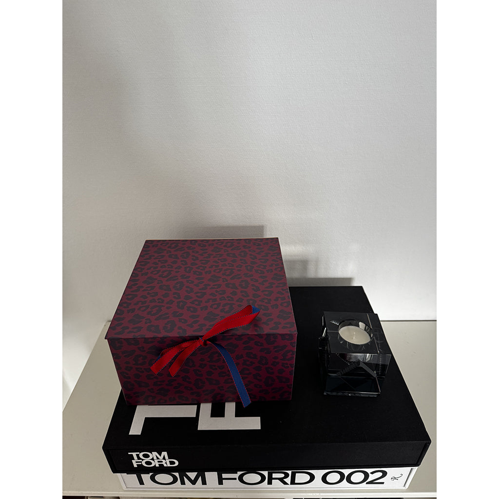 Daisy Boxes, Medium Box - Leo burgundy