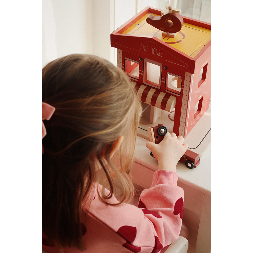 Konges Sløjd Brandstation i træ