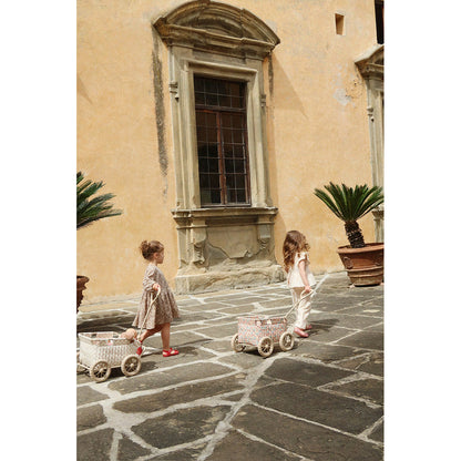 Konges Sløjd dukketrækvogn, Vienna