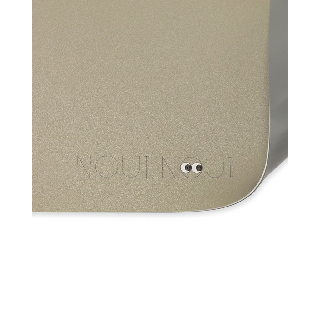 Noui Noui Floor mat, stoleunderlag - Olive hazel gray