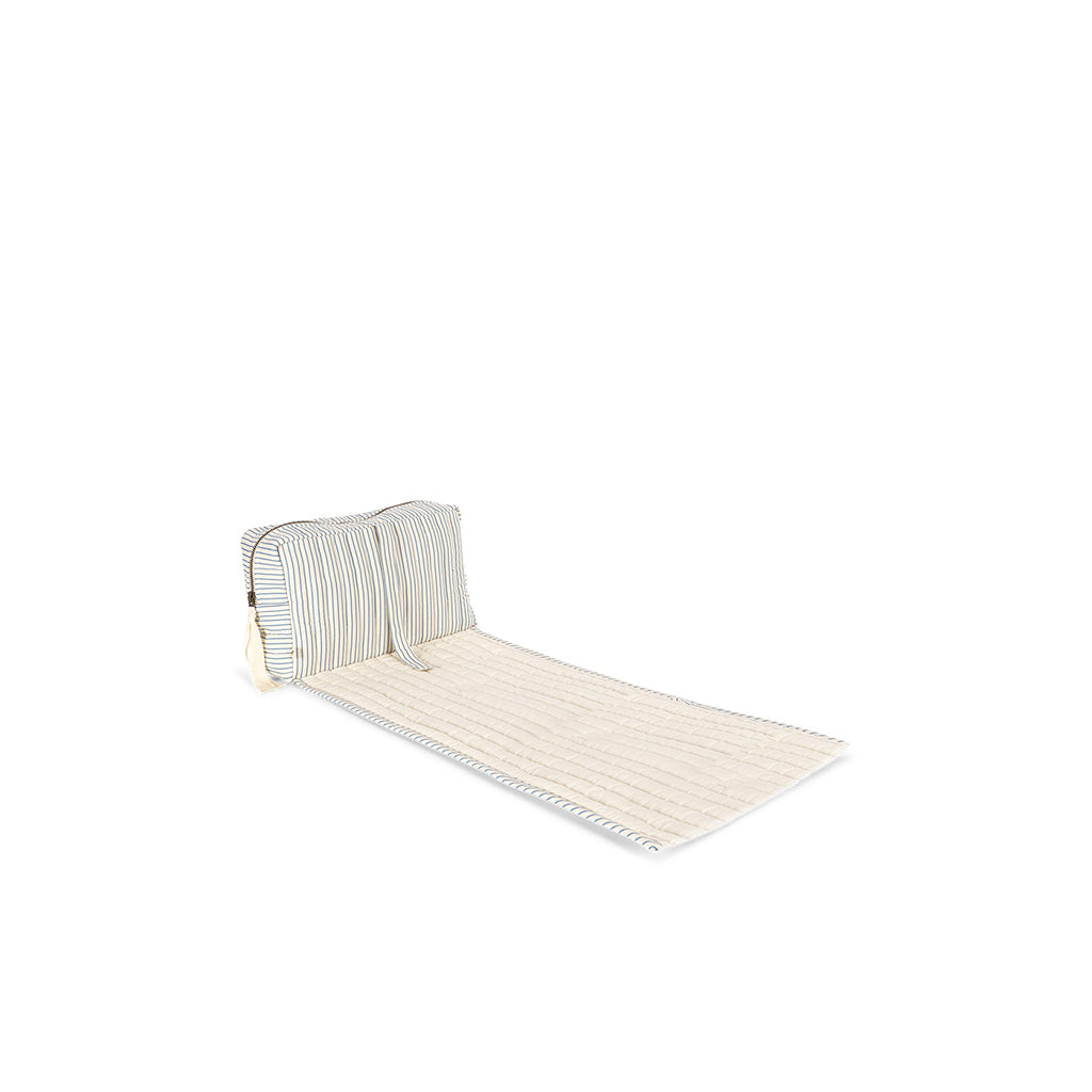 Konges Sløjd Bonnie pusletaske- og pusleunderlag i ét, Stripe blue