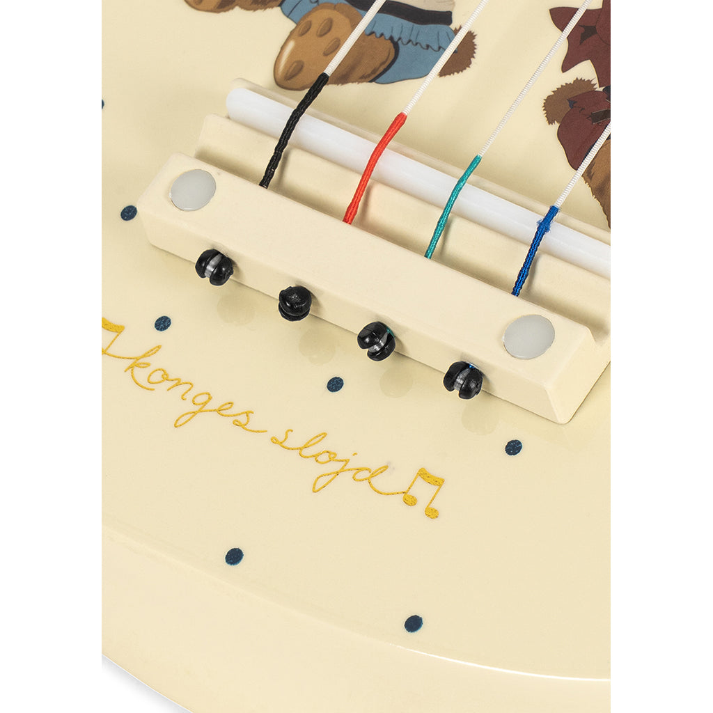 Konges Sløjd Ukulele, Teddy bear