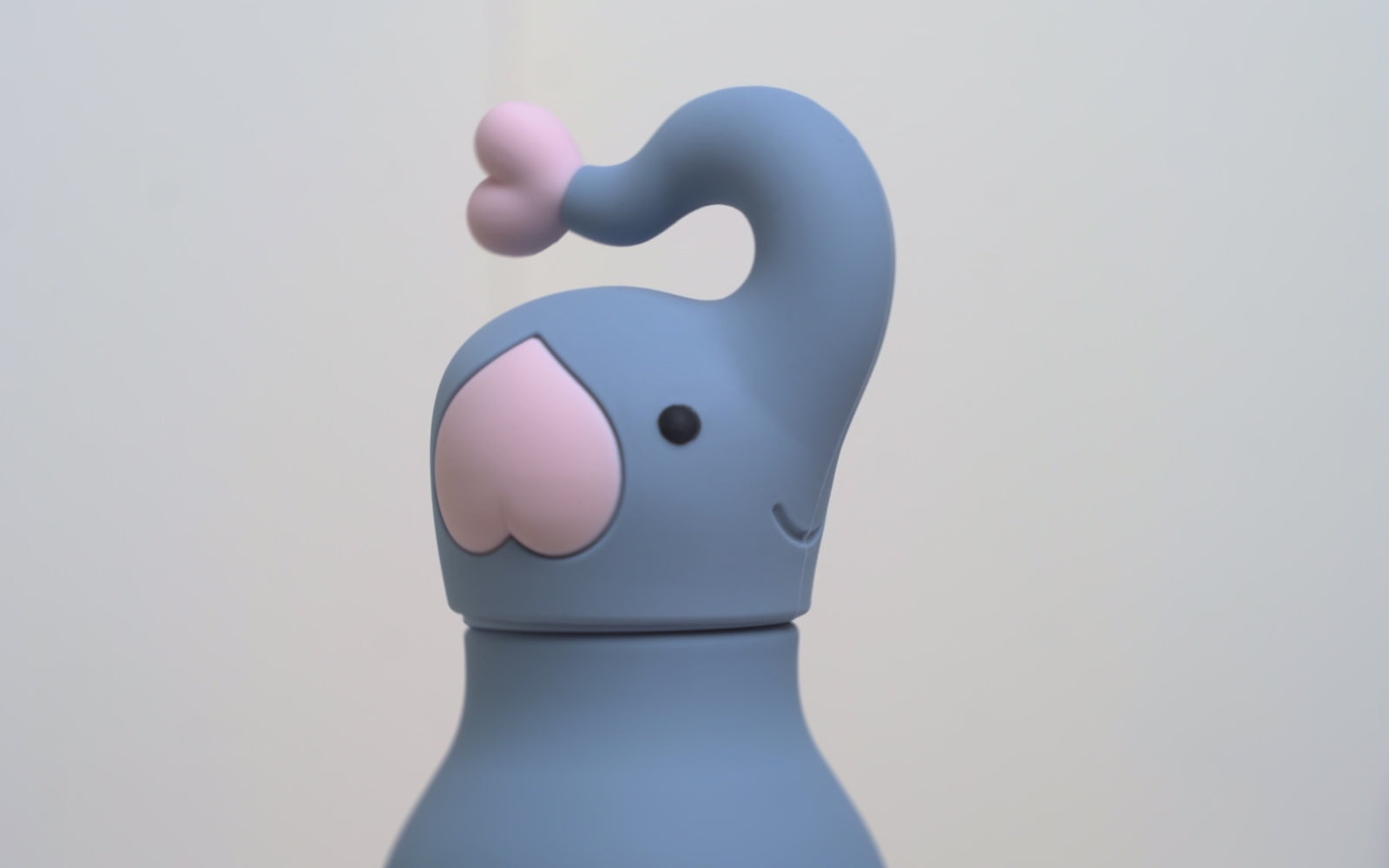 Produktvideo af Asobu Bestie Animal drikkedunke i mange varianter