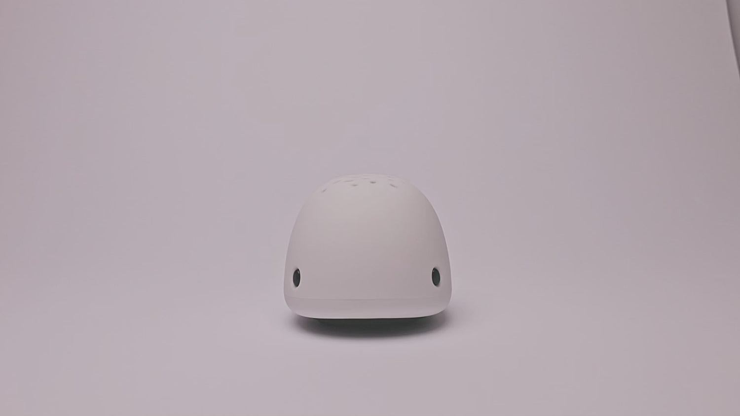 Little L. LED natlampe/projector m fjernbetjening og 7 lysindstillinger - Wilda hval