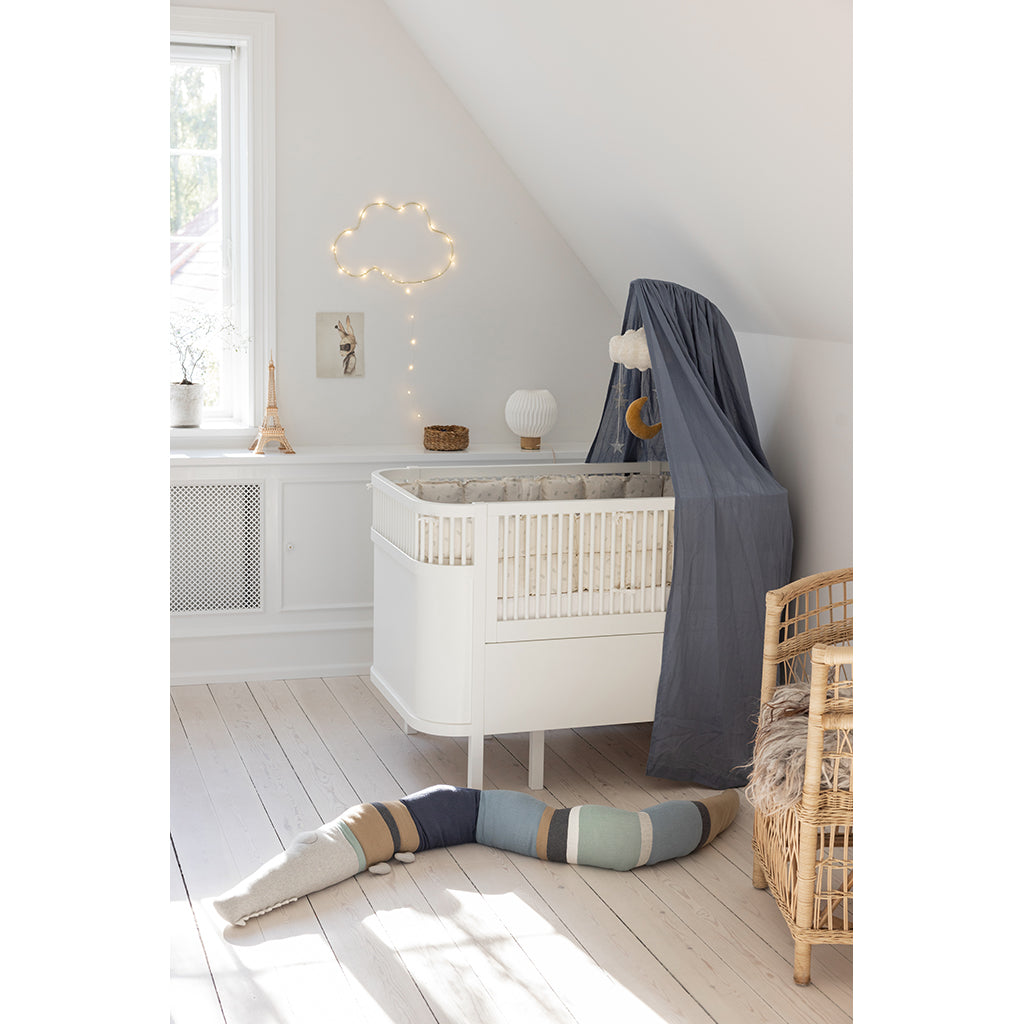 Sebra Strikket pude, Sleepy Croc - Dusty blue mix