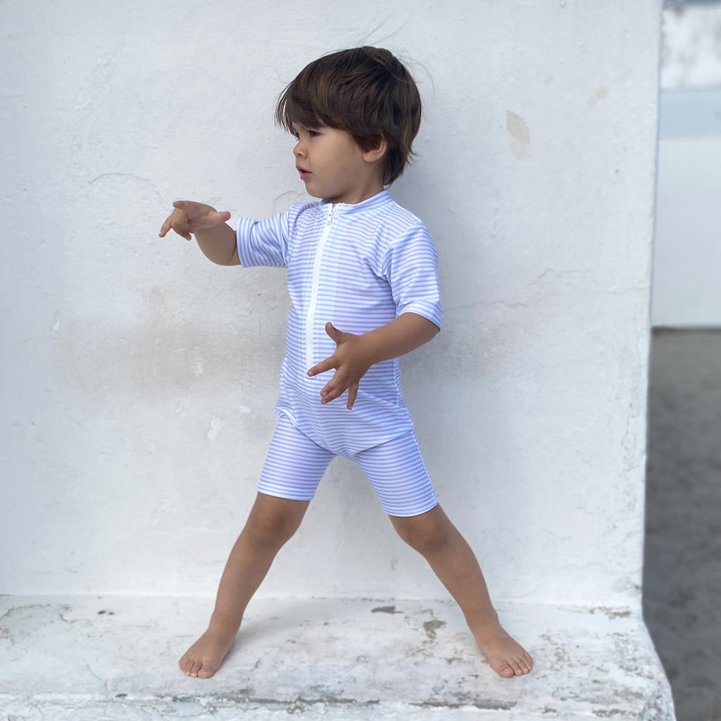 Petit Crabe UV dragt m. lynlås, Natsu, Baby blue/white - 0-8 år