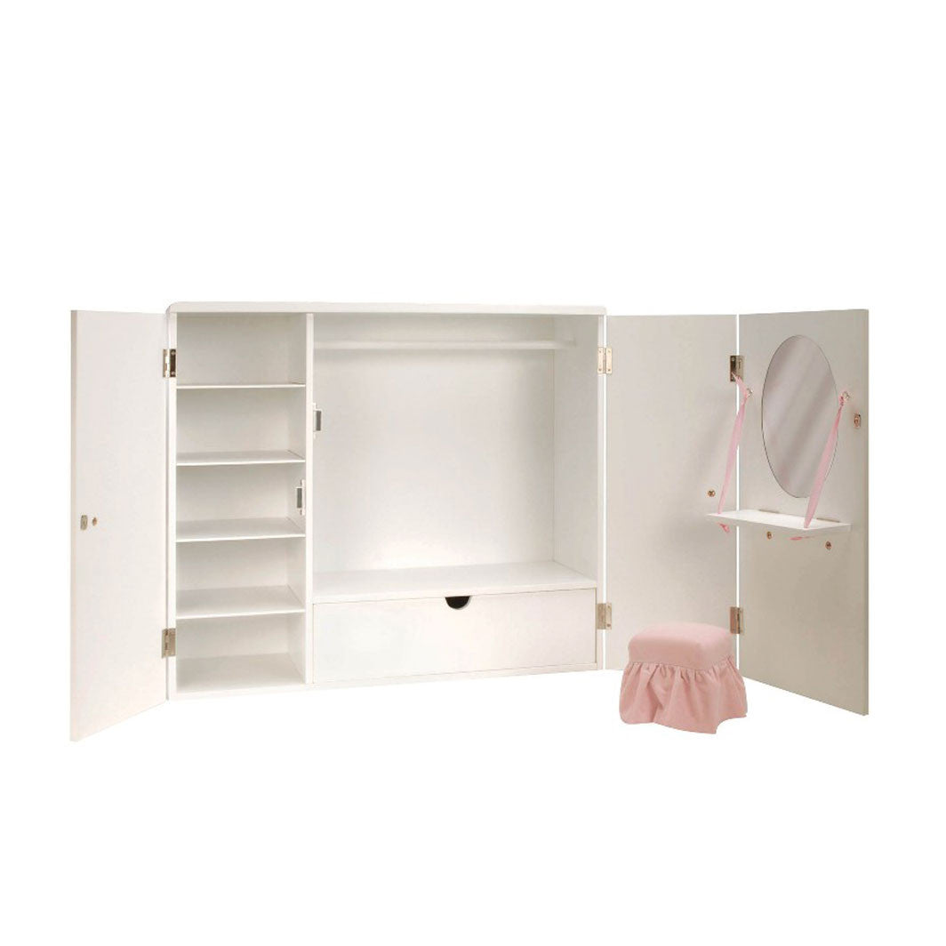 Our Generation tøjskab i træ - dukketilbehør