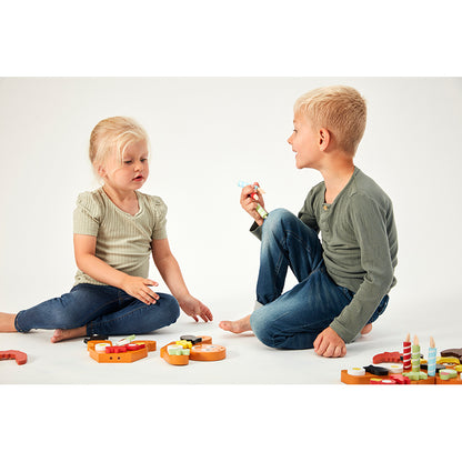 Mamamemo legemad i træ, Kagekone