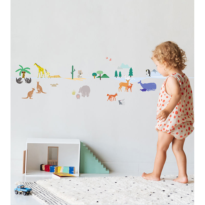 Mimi Lou wallsticker frise, Around the world