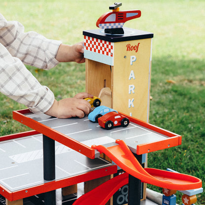 Tender Leaf, 5 arbejdskøretøjer - Parkeringshus