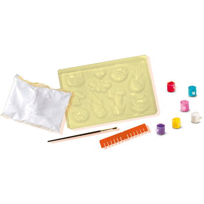 SES Creative Kreativ æske, støb og mal - Glade figurer - viser indhold