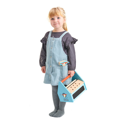 Tender Leaf, Værktøjskasse