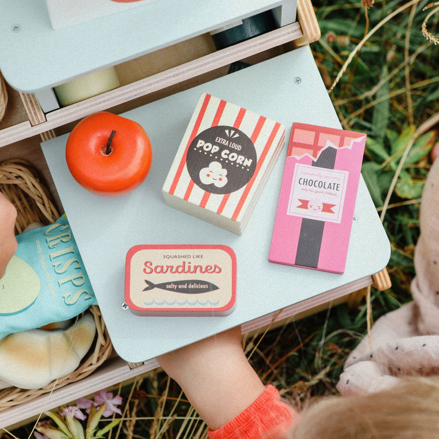 Tender Leaf, Legemad i træ - Købmandsvarer