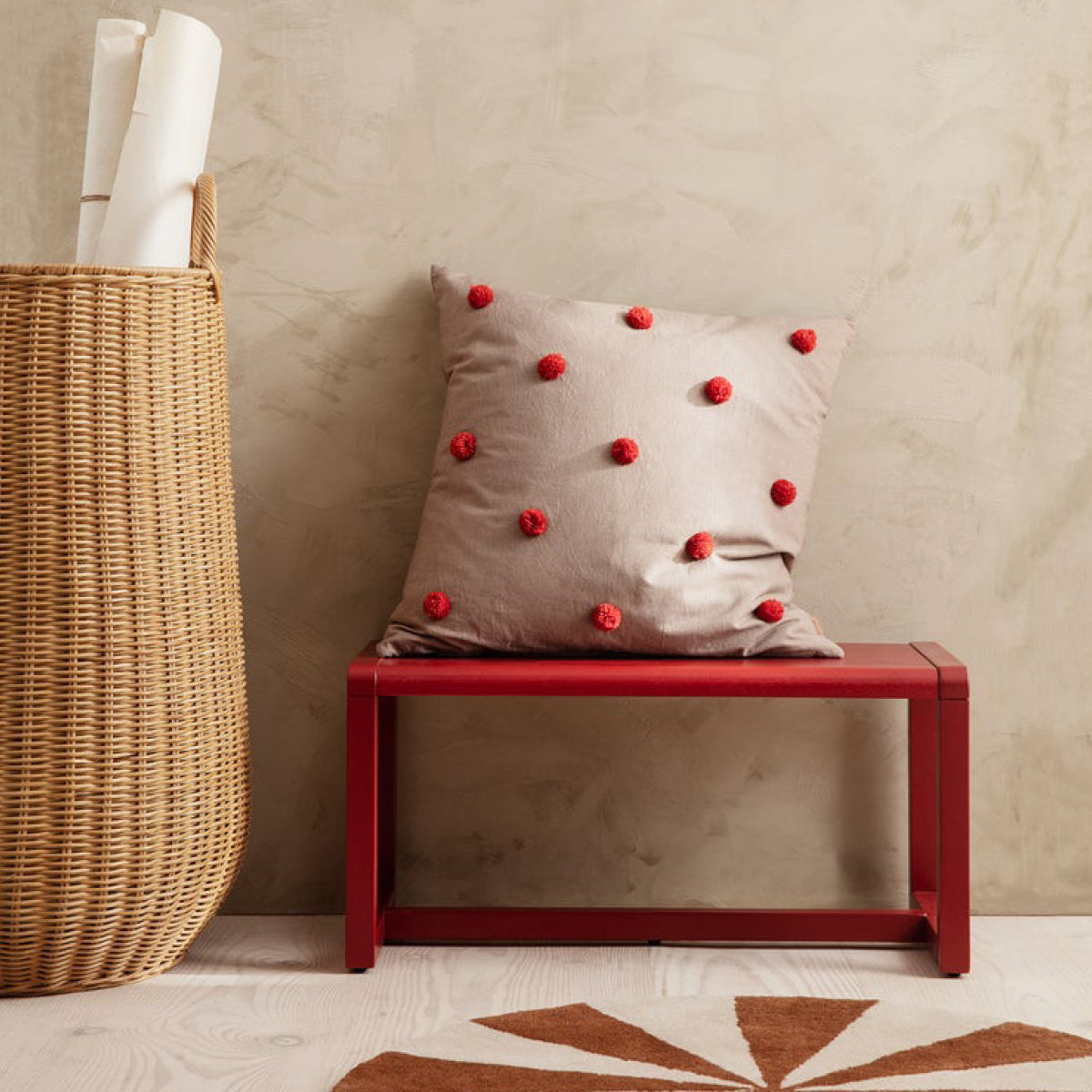 ferm Living pude, Dot Tuftet - Camel/red